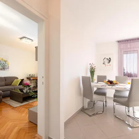 Rea Apartment Rijeka Exterior photo